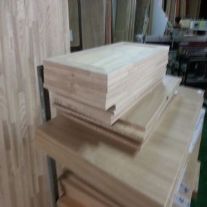 싱크대 ( 상부장3000 mm * 800 mm * 310 mm 하부장3000 mm * 700 mm * 570 mm)(물푸레문짝)(128mm)(내부장 오크색)