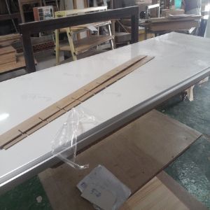 최근에 20% 이상 가격 변동이 된 제품들을 알려 드립니다.