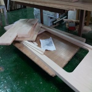 싱크대상판 원목(특수목) 36mm(뒷턱포함,싱크볼 별매)(자작합판) (2000*36*600)(샌딩)(1개)