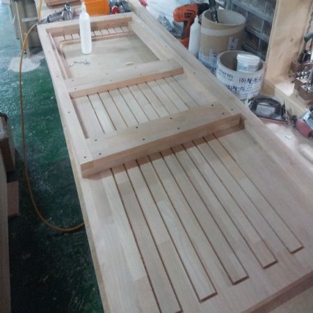 주문형 사이즈로 같지않은걸 만들다 보니 미리 만들어 둘수도 없습니다.