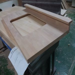 원목(특수목) 싱크대상판 36mm(뒷턱포함,싱크볼 별매)(오리나무) (1200*36*600)(샌딩작업)(1개)