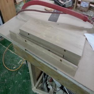 요술선반 오크 코팅합판 25mm(1.콘크리트(앙카))(코팅) (500*25*170)(2개)