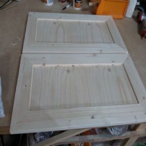 싱크대 ( 하부장600 mm * 700 mm * 570 mm)(스프러스문짝)(0mm)(내부장 오크색)