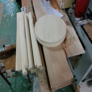 원목 라운드 키큰 의자 (원형)(소나무) (300*560*300)(2개)