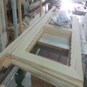 갤러리 문짝 고급형 18mm(1.좌측문싱크대경첩홈가공)(소나무) (550*1200*0)(4개)