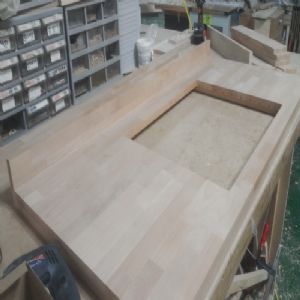 싱크대상판 원목(특수목) 36mm(뒷턱포함,싱크볼 별매)(샌딩포함)(5.기타볼(도면필수))(오리나무) (1470*36*650)(1개)