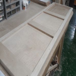 싱크대상판 원목(특수목) 36mm(뒷턱포함,싱크볼 별매)(5.기타볼(도면필수))(자작합판) (1520*36*550)(샌딩)(1개)