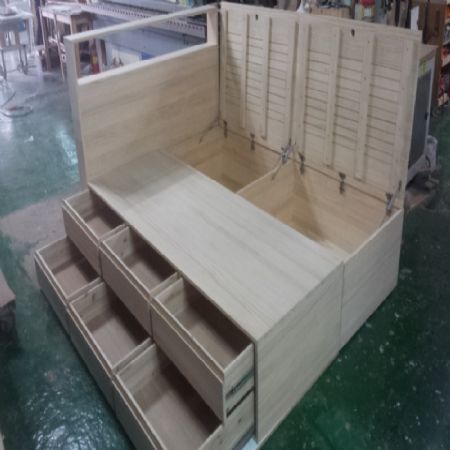 세상에 하나뿐인 반려가구로 남아 있을 겁니다.