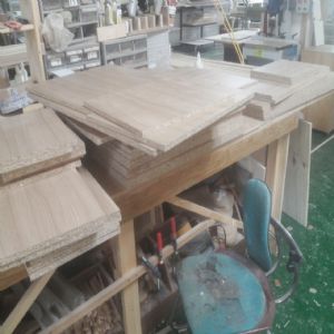 싱크대 ( 상부장2100 mm * 800 mm * 310 mm 하부장2798 mm * 700 mm * 570 mm)(소나무문짝)(128mm)(내부장 오크색)