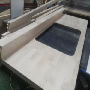 싱크대상판 원목(특수목) 36mm(뒷턱포함,싱크볼 별매)(4.볼규격 USS630)(자작나무) (2100*36*550)(1개)