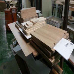 오픈 수납장 중간기둥 오크색(코팅) (800*1200*400)(1개)