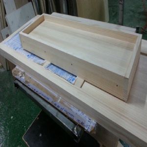 웨스턴 도어 양쪽 미닫이 원목 중문(5mm 렉산)(소나무) (1200*2294*100)(1개)