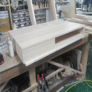 베이직 윙크 책상(18+24mm)(소나무) (900*700*600)(1개)