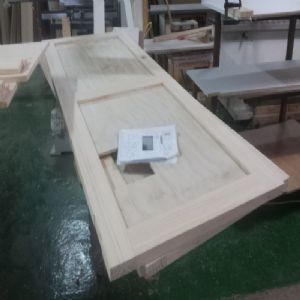 패널 원목 스프러스 방문 문짝완성품 (철물포함) 두께 36mm(소나무) (815*2012*36)(1개)