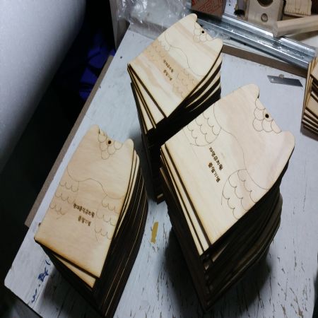 한개 한개 소통하며 만들어낸 제품은 평생의 소장품이 됩니다.