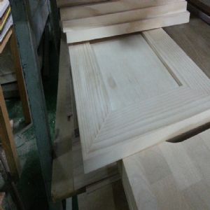 싱크대 ( 하부장1900 mm * 700 mm * 570 mm)(소나무문짝)(96mm)(내부장 오크색)