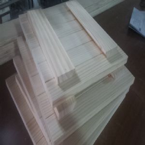 스트라이프 문짝 18mm(소나무) (340*305*0)(1개)