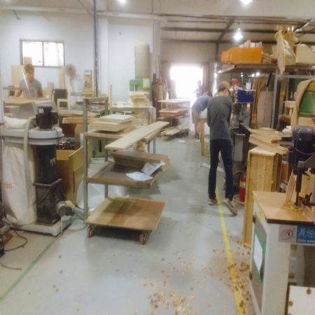 DIY 교육을 위한 170평의 공간을 준비 하고 있습니다.