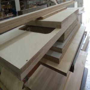 싱크대상판 원목(특수목) 36mm(뒷턱포함,싱크볼 별매)(볼 JS850)(자작합판) (2360*36*550)(1개)