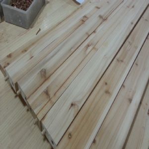 벤치형 간편 조립 2-3인용 원목 의자(삼나무) (1200*855*525)(1개)