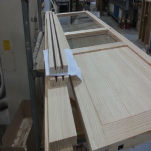 싱크대 ( 상부장2700 mm * 800 mm * 310 mm 하부장2700 mm * 700 mm * 570 mm)(물푸레문짝)(96mm)(내부장 백색)