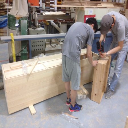 힘들것 같은 큰일도 나누면 작은 일이 됩니다.