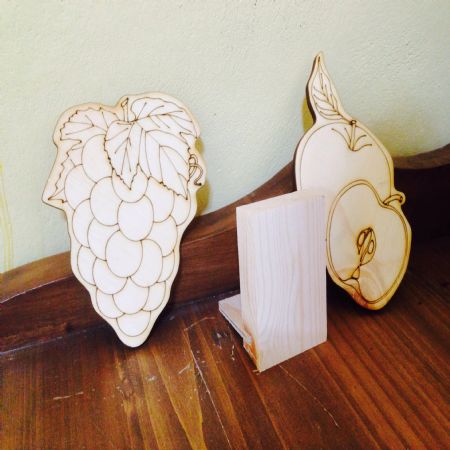 주문 생산으로 다양한 모양을 제작하는 보람이 있습니다.