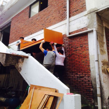 DIY를 천직이라 생각 하고 한개씩 채워 나가고 있습니다.