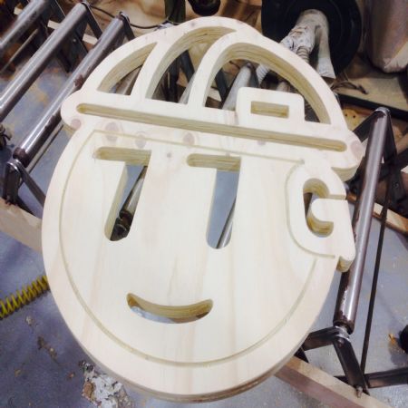 독특하고 재미있는 DIY의 세계로 여러분들을 이끌어 갑니다.