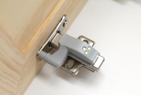 신발장 유아용가구에 유용한 LED 가구용 조명 입니다.