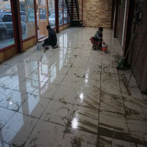 철천지 전시장 바닥 공사