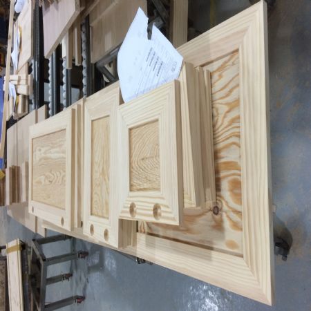 철천지 제품들이 고객들과 어울어지는 모습을 보니 힘이 납니다.