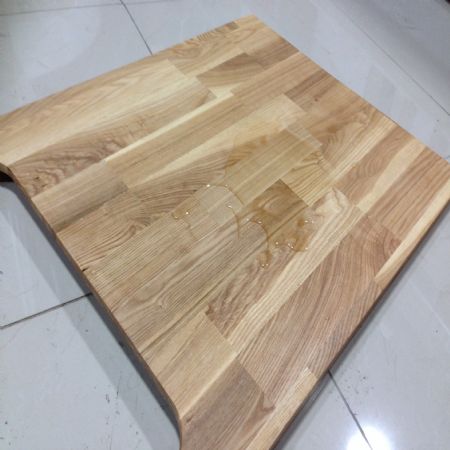 철천지에서 방수코팅까지 마무리한 싱크대 상판으로 출고가 됩니다.