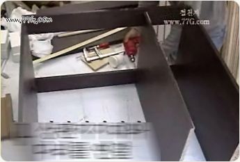 1인용 컴퓨터 책상 30분만에 만들기 (동영상)