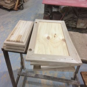 싱크대 ( 하부장3298 mm * 700 mm * 570 mm)(물푸레문짝)(64mm)(내부장 오크색)