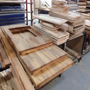 싱크대 ( 하부장3788 mm * 700 mm * 570 mm)(물푸레문짝)(128mm)(내부장 오크색)