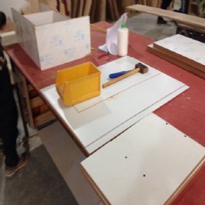 스프러스무늬 1면코팅 3mm (합판) 뒷판용 W2400XH1209mm