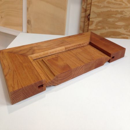 뼛속까지 하드우드인 싱크대 문짝 입니다.