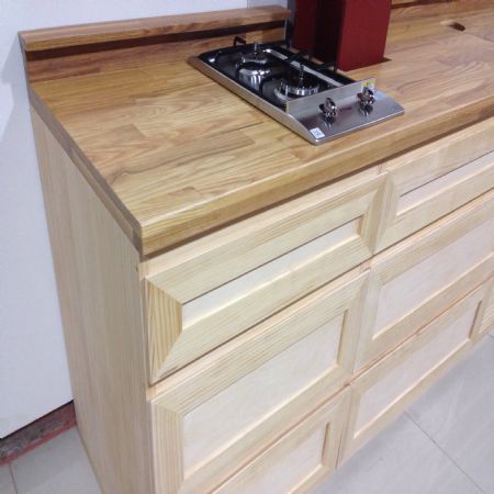 정성들인 철천지 제품들을 조만간 전시장에서 만나 보실수 있습니다.