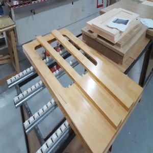 싱크대 ( 하부장1100 mm * 700 mm * 600 mm)(베이직 뉴송+자작4mm)(내부장 오크색)