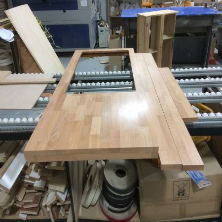 언제까지 남의 물건만 판매할 생각 입니까?