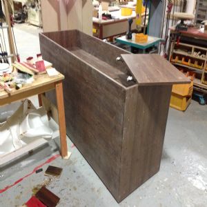 가구문짝,300*1800*3장,외(칠레파인(뉴질랜드소나무) Solid 18mm),내(자작합판 SBB등급 롱그레인 4mm),경첩가공(가로),(바니쉬마감)