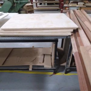 멀바우 원목싱크대 ( 하부장1700 mm * 700 mm * 600 mm)(베이직 뉴송+자작4mm)(내부장 백색)