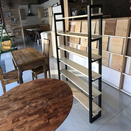 철천지 쇼룸에서 보여 드릴 전시품들이 늘고 있습니다~