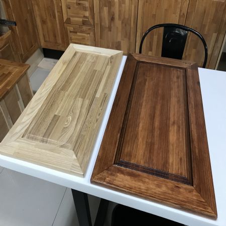 북미 스타일의 심플한 문짝을 배경으로 개발한 월넛문짝