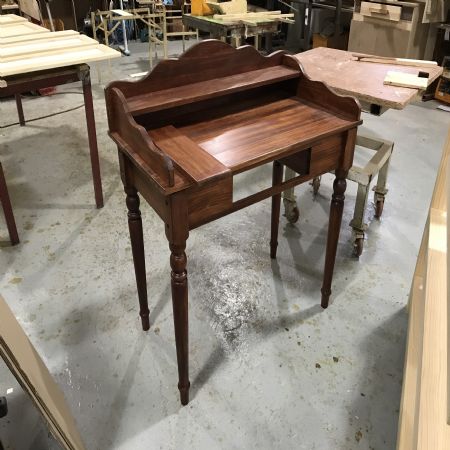 철천지 제품에 색을 입히면 가치가 2배로 늘어 납니다.