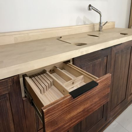 시공서비스와 완성품 서비스가 종료 되었습니다.