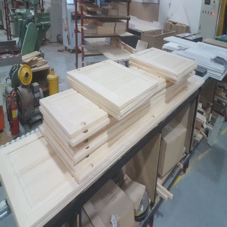 철천지 사람들은 대체될수 없는 독창적 제품을 만듭니다.