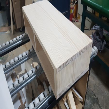 다양한걸 제작하는 인터넷 목공소 한마디가 쉽지 않은 기술 입니다.