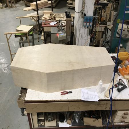 최초 인터넷 목공소를 하다보니 관도 만들어 보네요